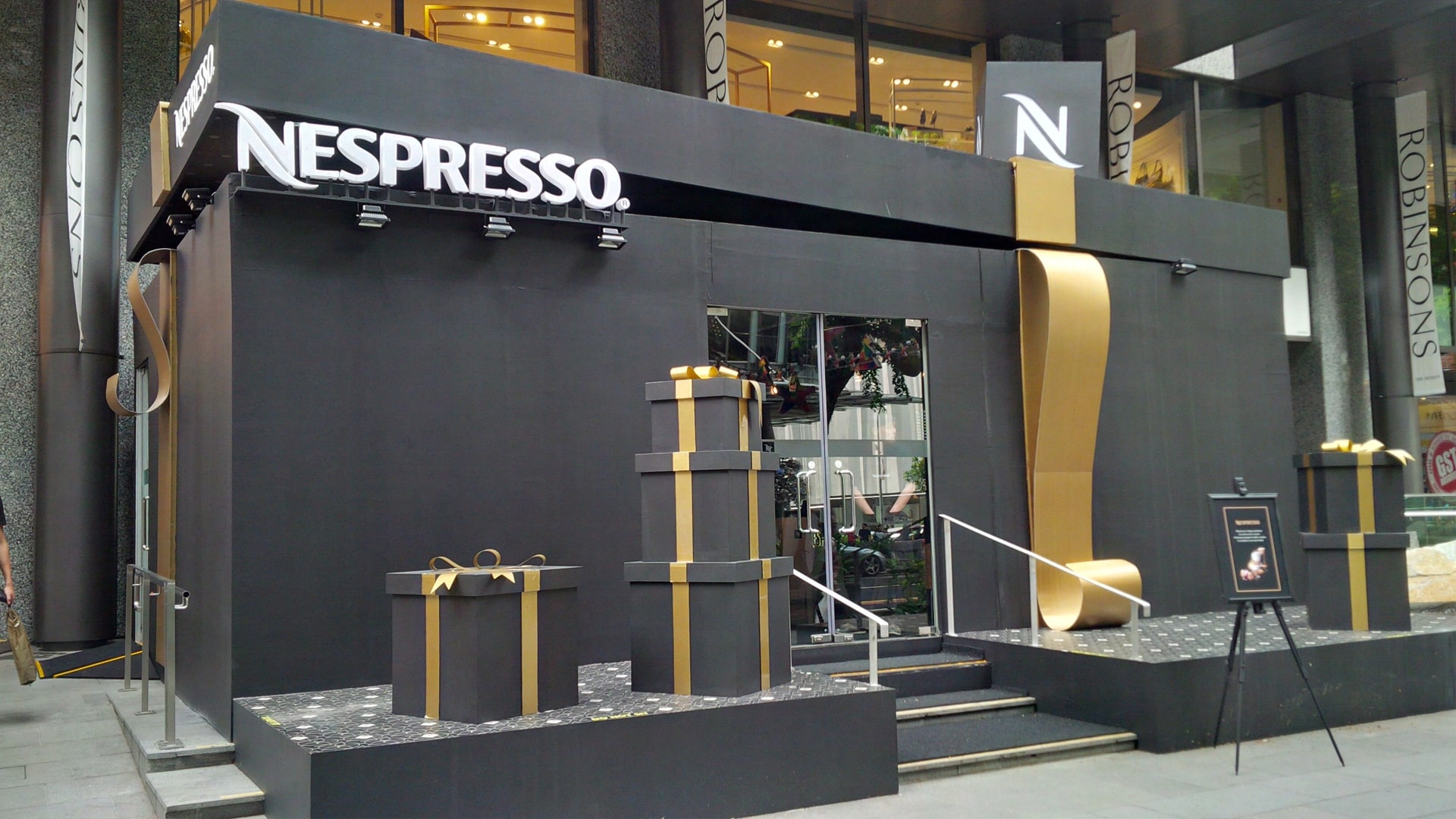 tsc_tubelar_exhibits_pop-up-stores_nespresso-01_1920x1080-min