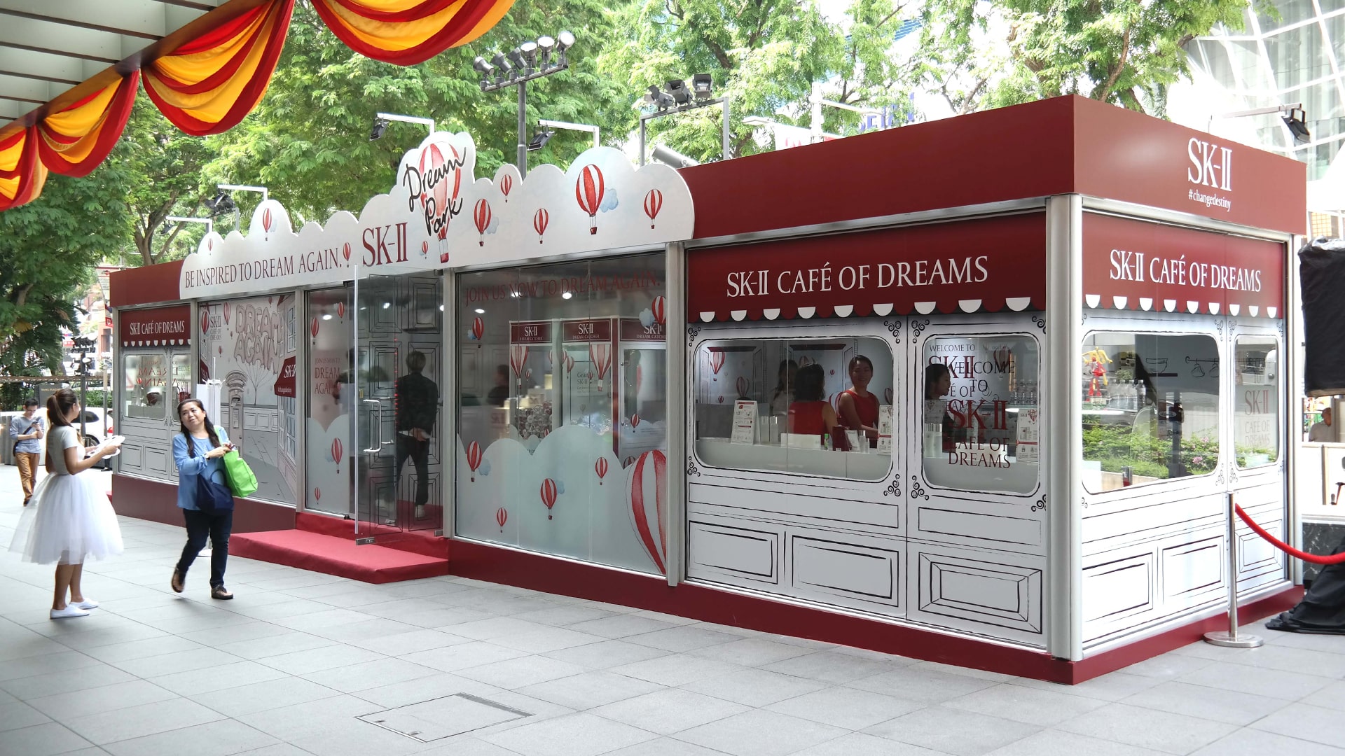 tsc_tubelar_exhibits_pop-up-stores_sk2-cafe-of-dreams-03_1920x1080-min