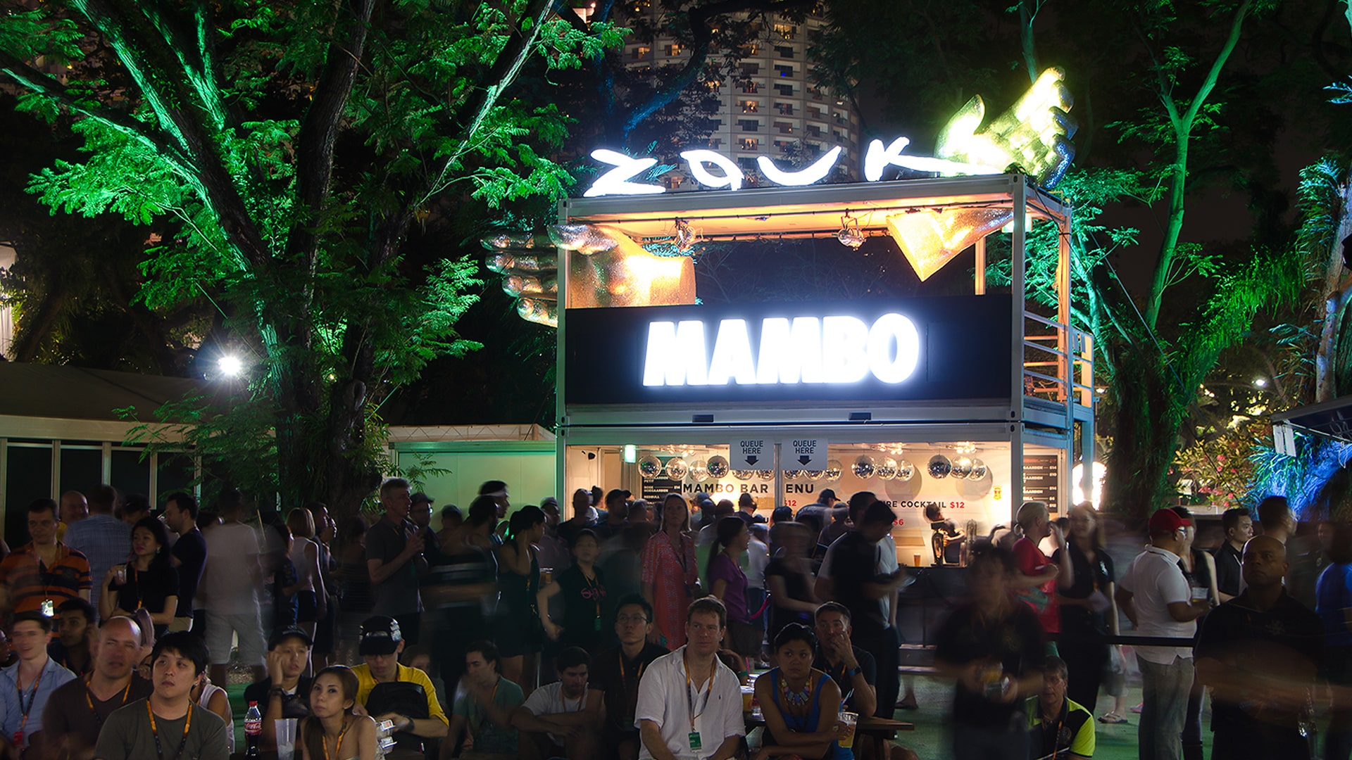 tsc_opt-images_customized-containers_mambo-bar_1920x1080-03-min