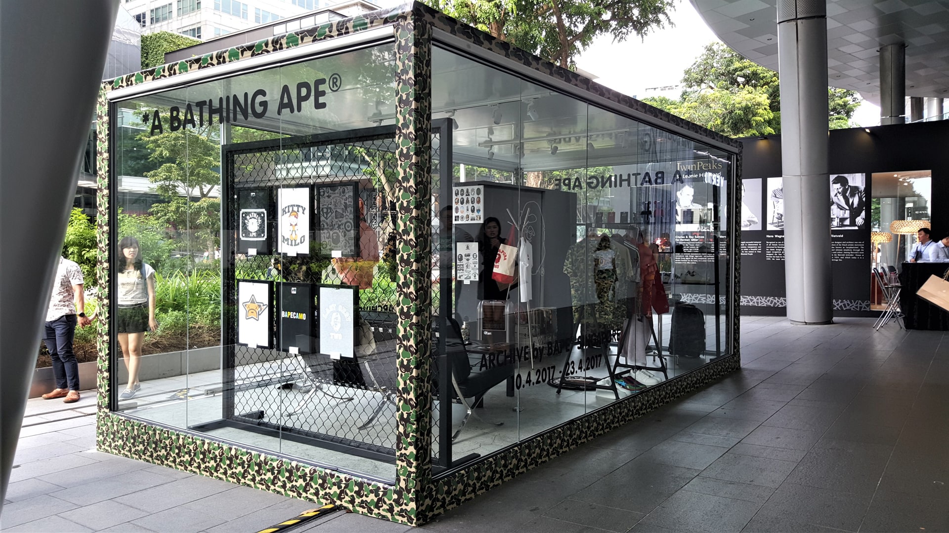 tsc_opt-images_tubelar-system_a-bathing-ape-popup-store-1920x1080-03-min