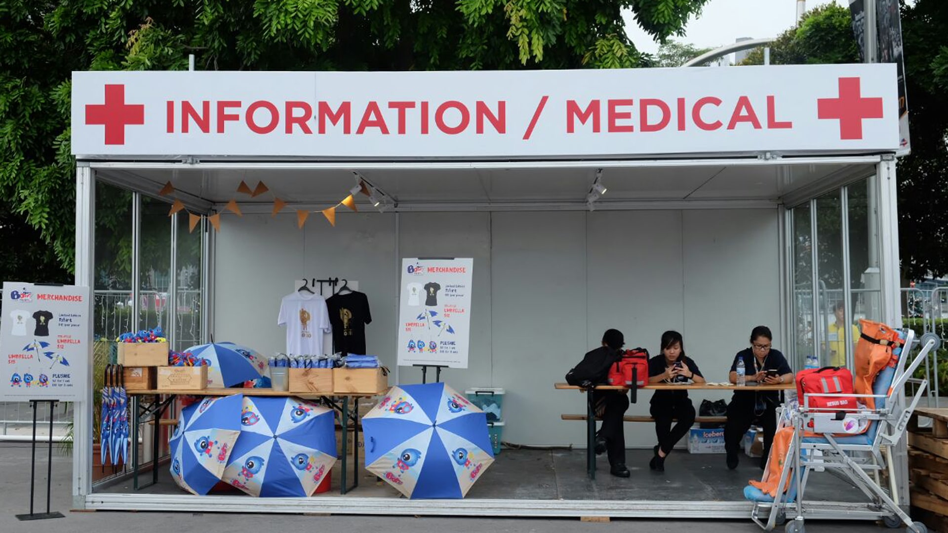 tsc_opt-images_tubelar-system_bounce-fiesta-information-medical-booth-1920x1080-01-min